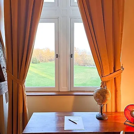 Chateau De Tilly Hotel Cleon
