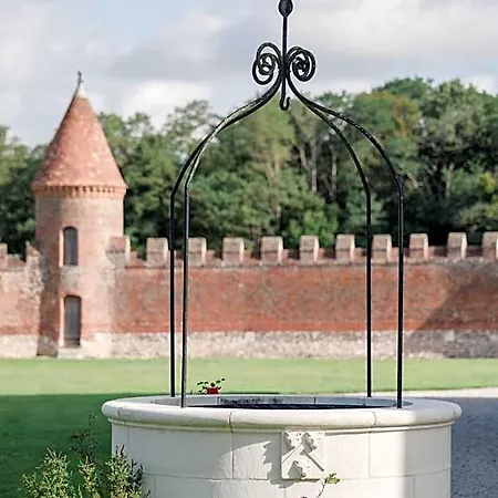 Chateau De Tilly Hotel Cleon